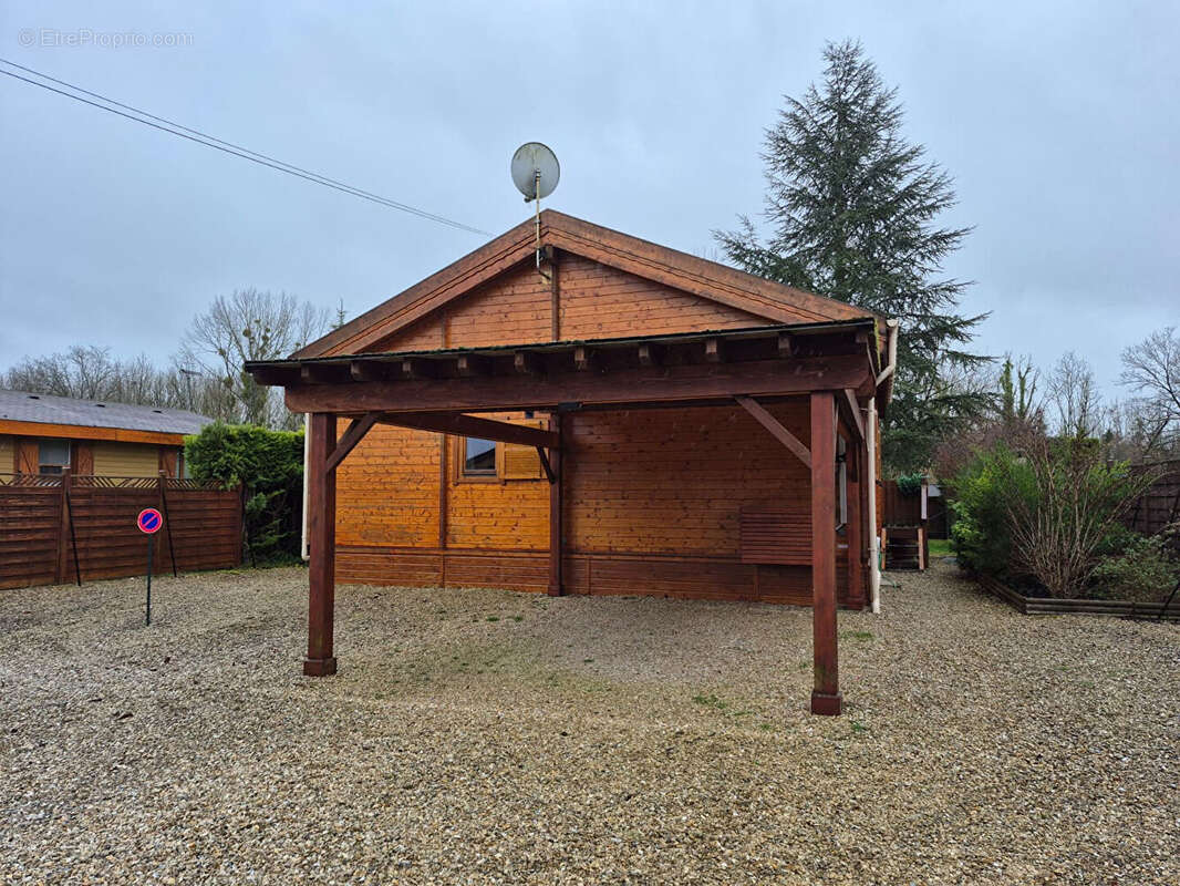 Maison à SAINT-SAUVEUR-LES-BRAY