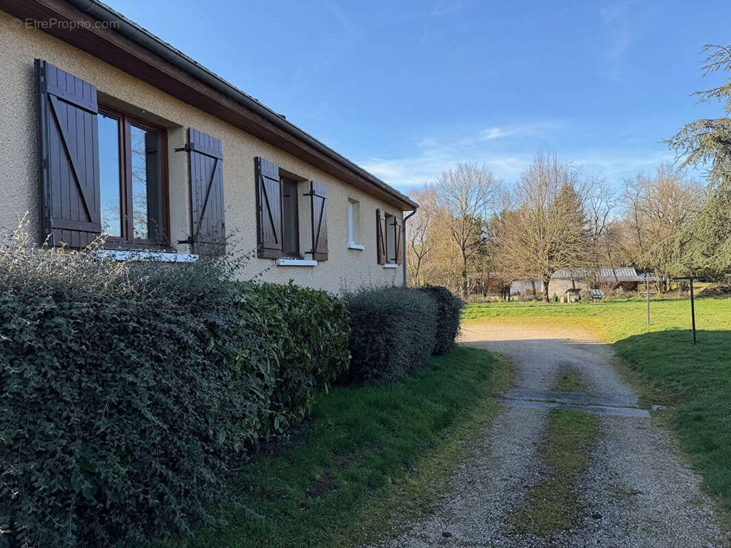 PERREUIL, maison sur sous-sol avec terrain - photo 11