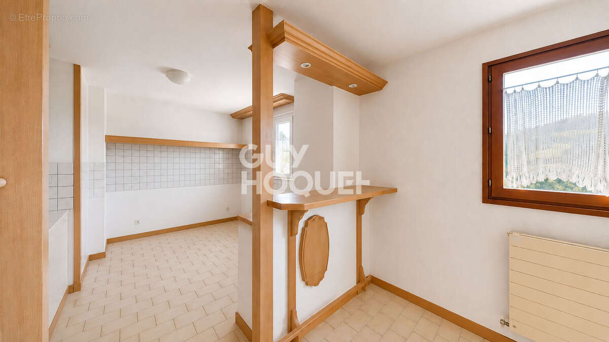 Maison familiale au calme avec piscine, grand terrain et sous-sol complet à Chavanod - photo 6