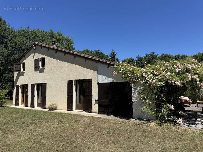 Maison à BROSSAC