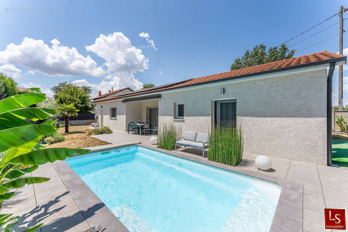 Maison à MABLY