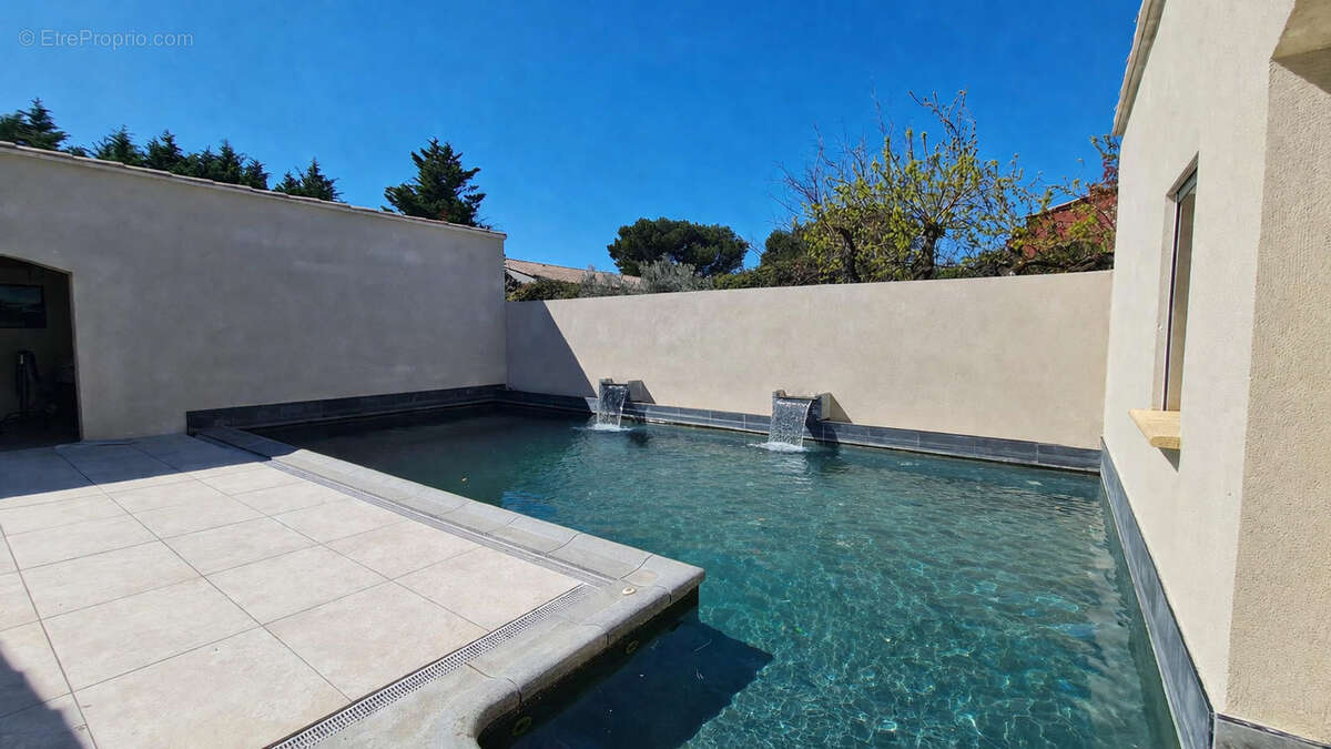 Maison à ROCHEFORT-DU-GARD