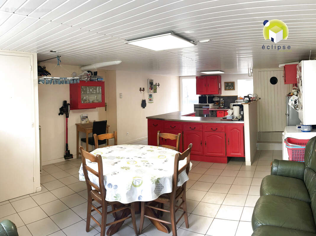 Péronnas - Maison individuelle 3/4 ch + garage + terrain - photo 6