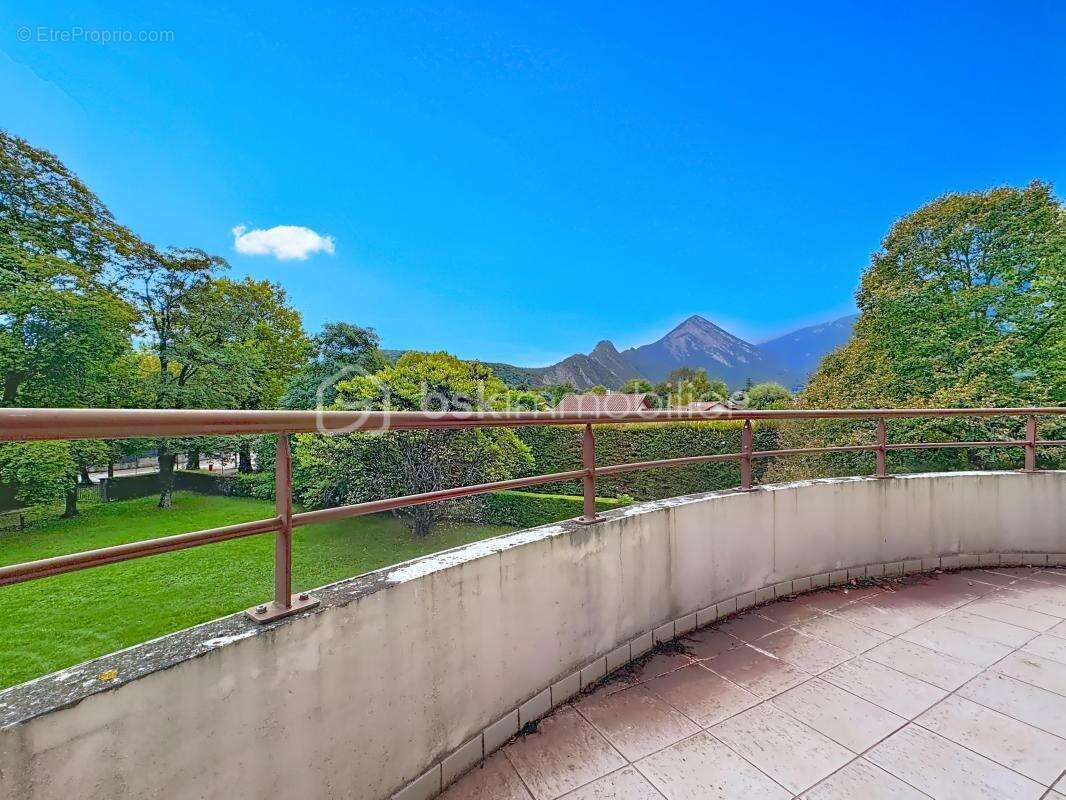 Appartement à VARCES-ALLIERES-ET-RISSET