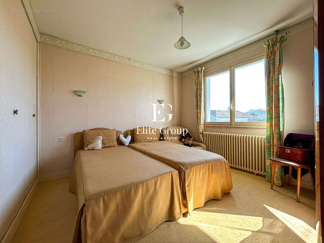 Maison à PORT-DES-BARQUES