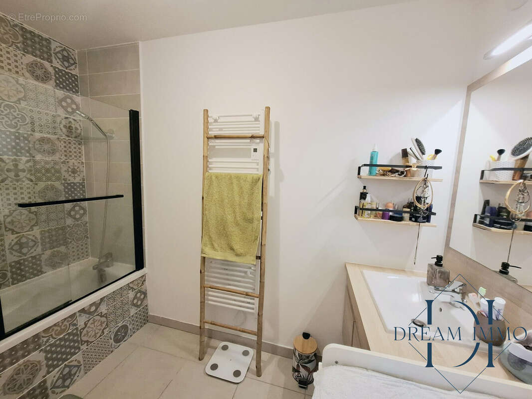 Appartement à SAINT-JEAN-DE-VEDAS