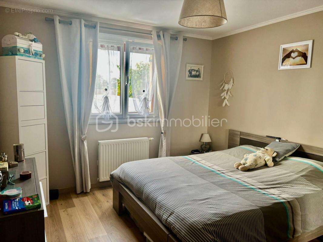 Maison à SAINTRY-SUR-SEINE