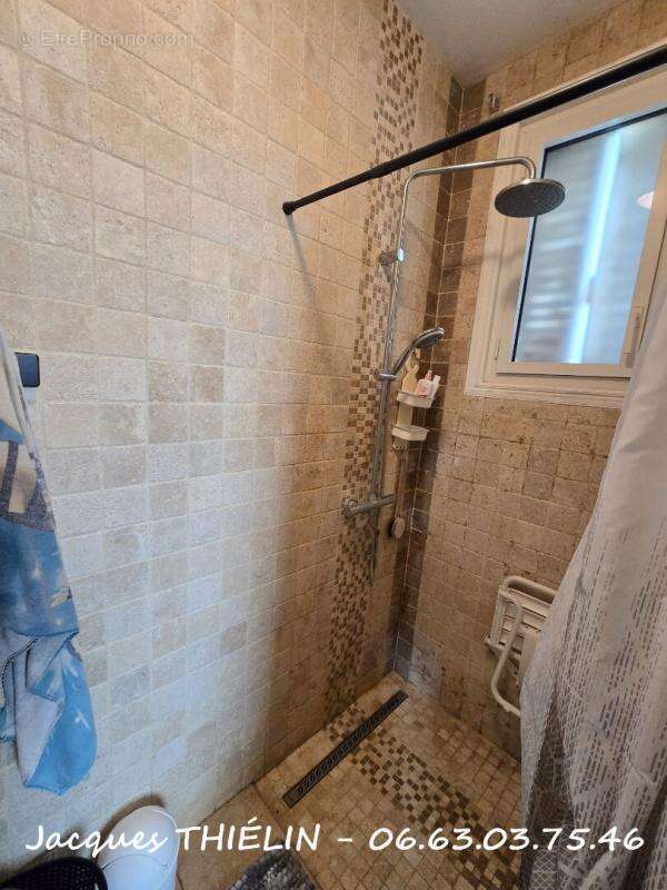 Maison à LONGUE-JUMELLES