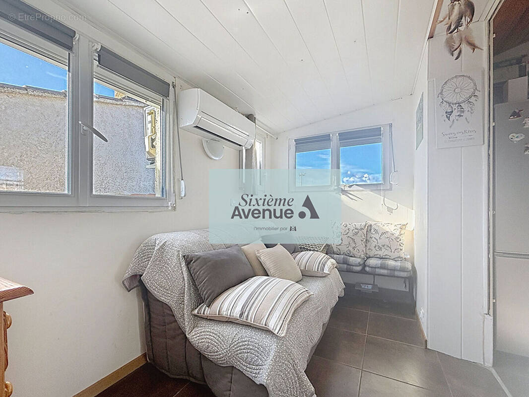 Appartement à SIX-FOURS-LES-PLAGES