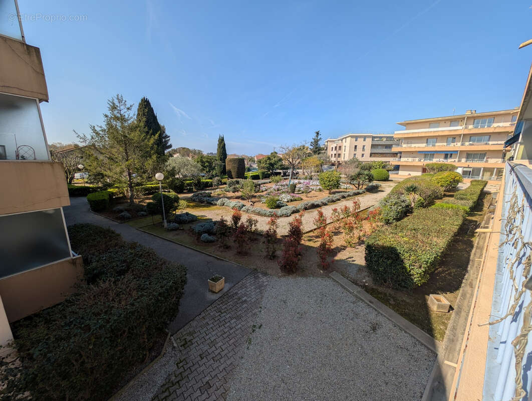 Appartement à SIX-FOURS-LES-PLAGES