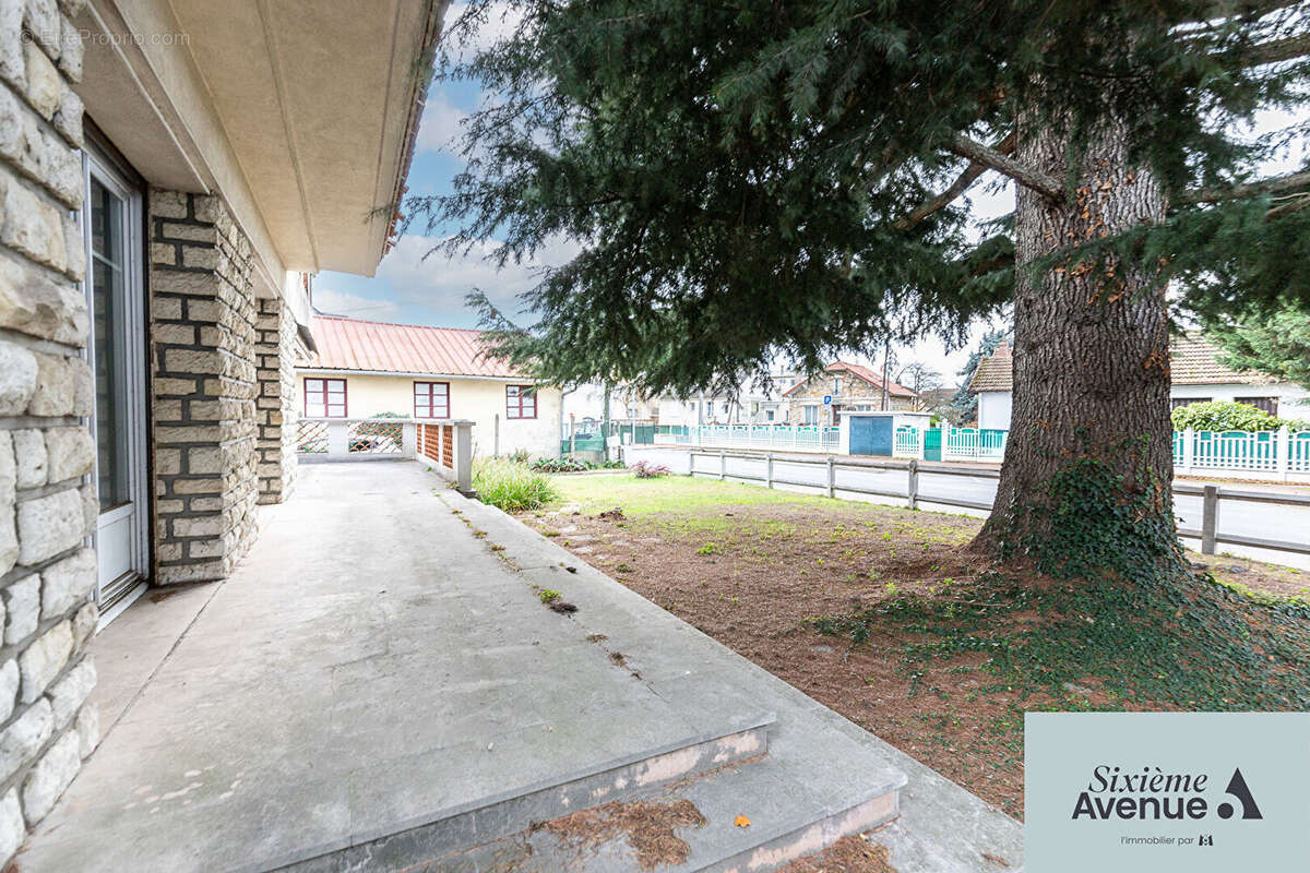 Maison à SAVIGNY-SUR-ORGE