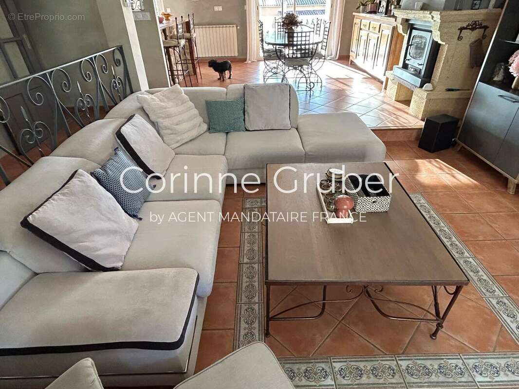 Maison à MALLEMOISSON