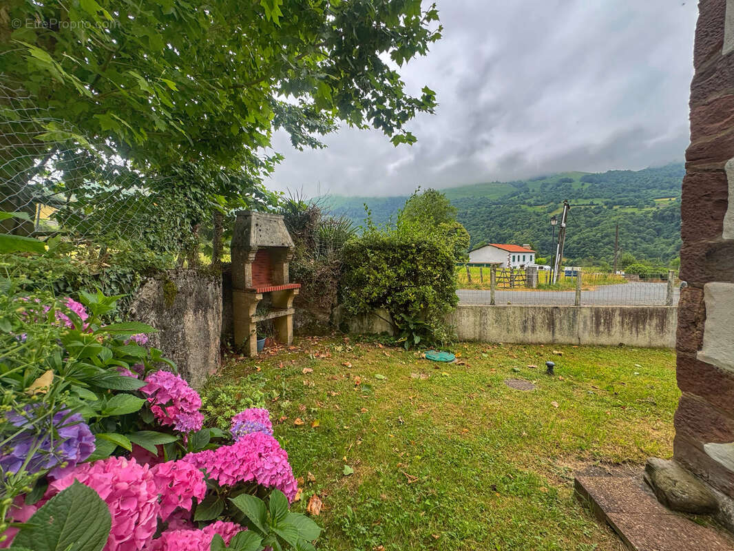 Maison à LARCEVEAU-ARROS-CIBITS