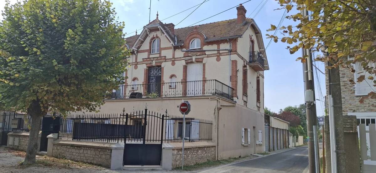 Appartement à HERICY