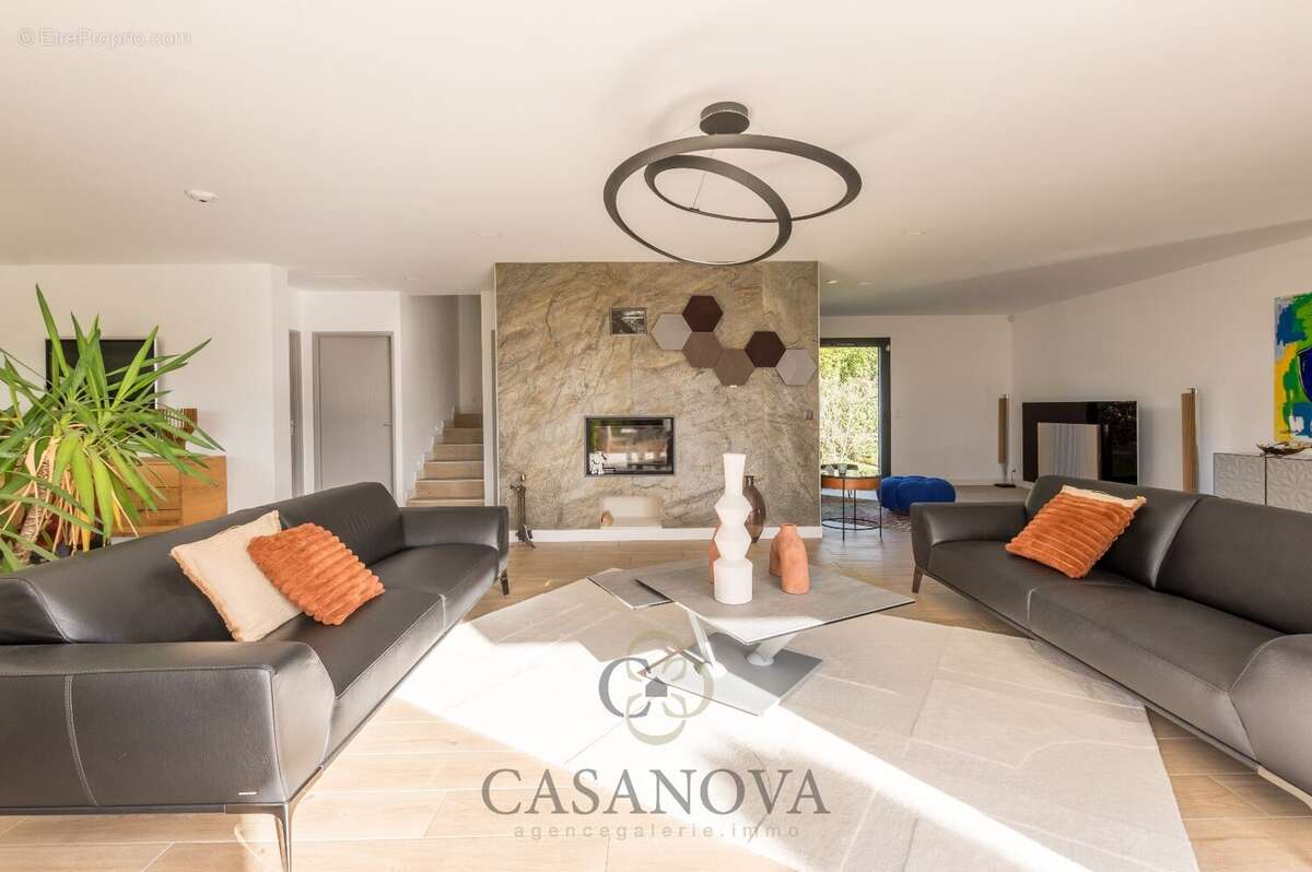 Maison à MONTFERRIER-SUR-LEZ