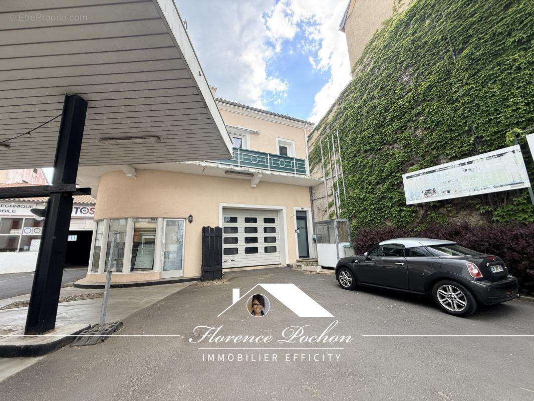 Maison 158 m² à Craponne-Sur-Arzon  - photo 2