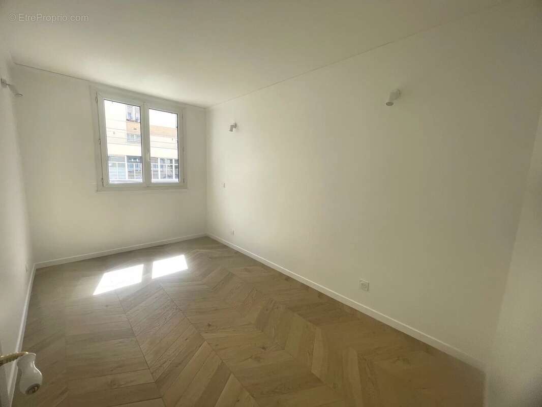 Appartement familial - 4 chambres - refait a neuf - photo 8