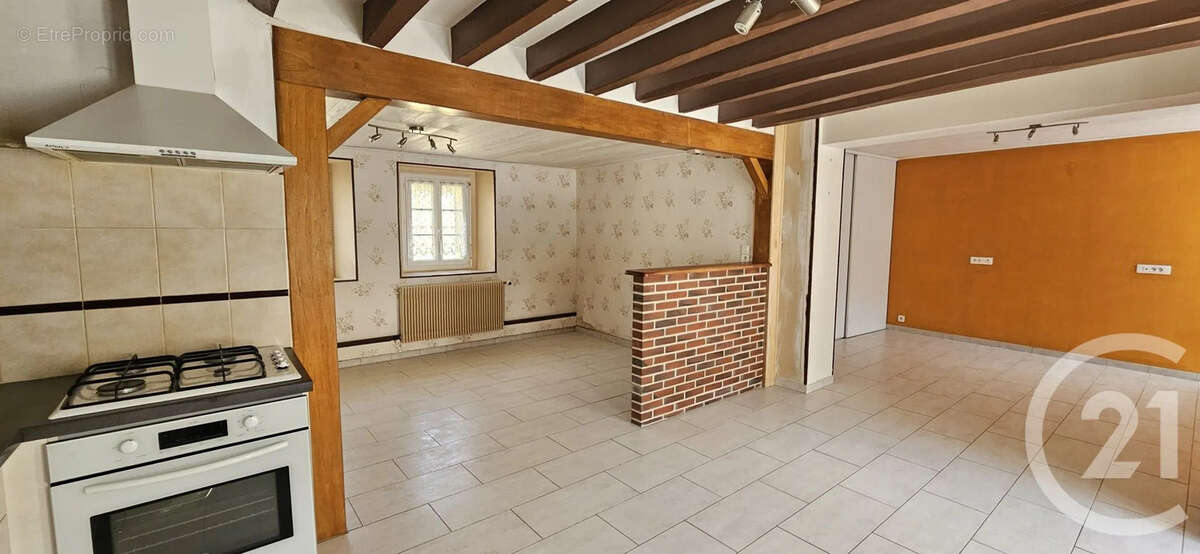 Maison à ALLUYES