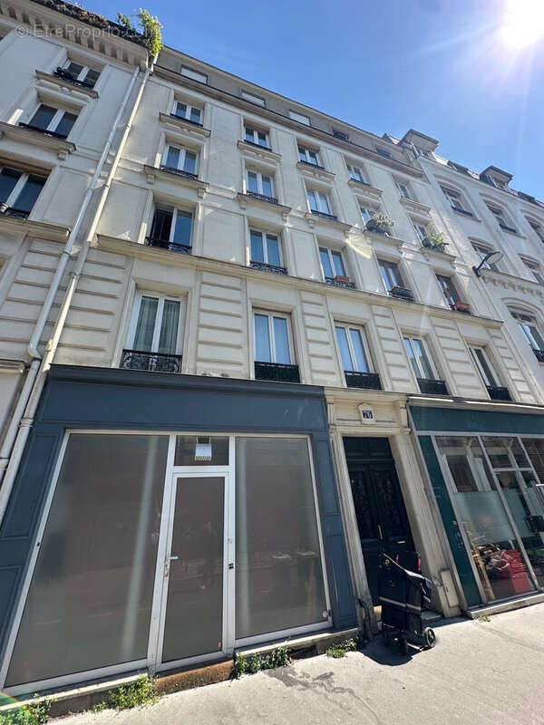 Commerce à PARIS-11E