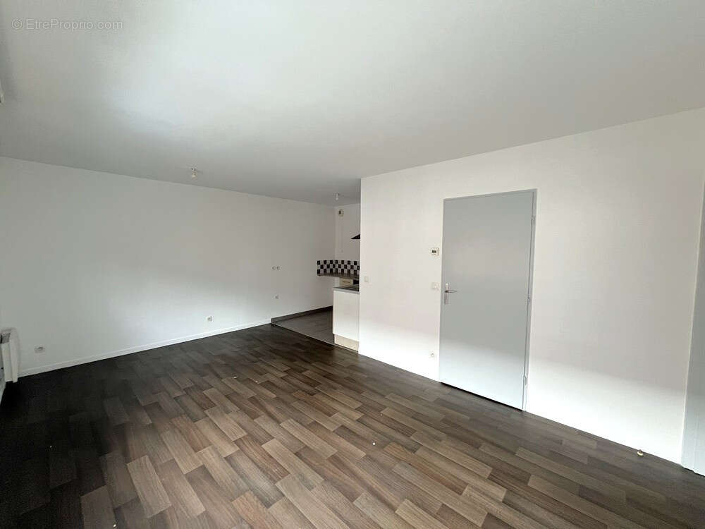 Tourcoing blanc seau appartement t2 avec stationnement - photo 5