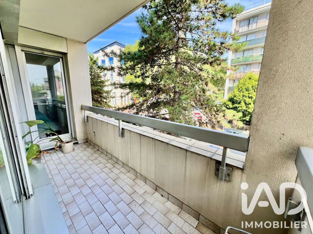 Photo 2 - Appartement à ISSY-LES-MOULINEAUX