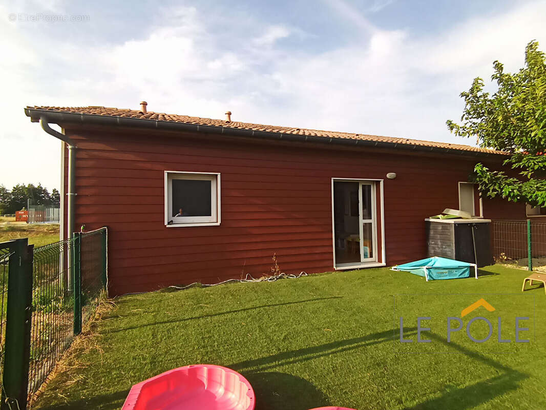 Commerce à MONDRAGON