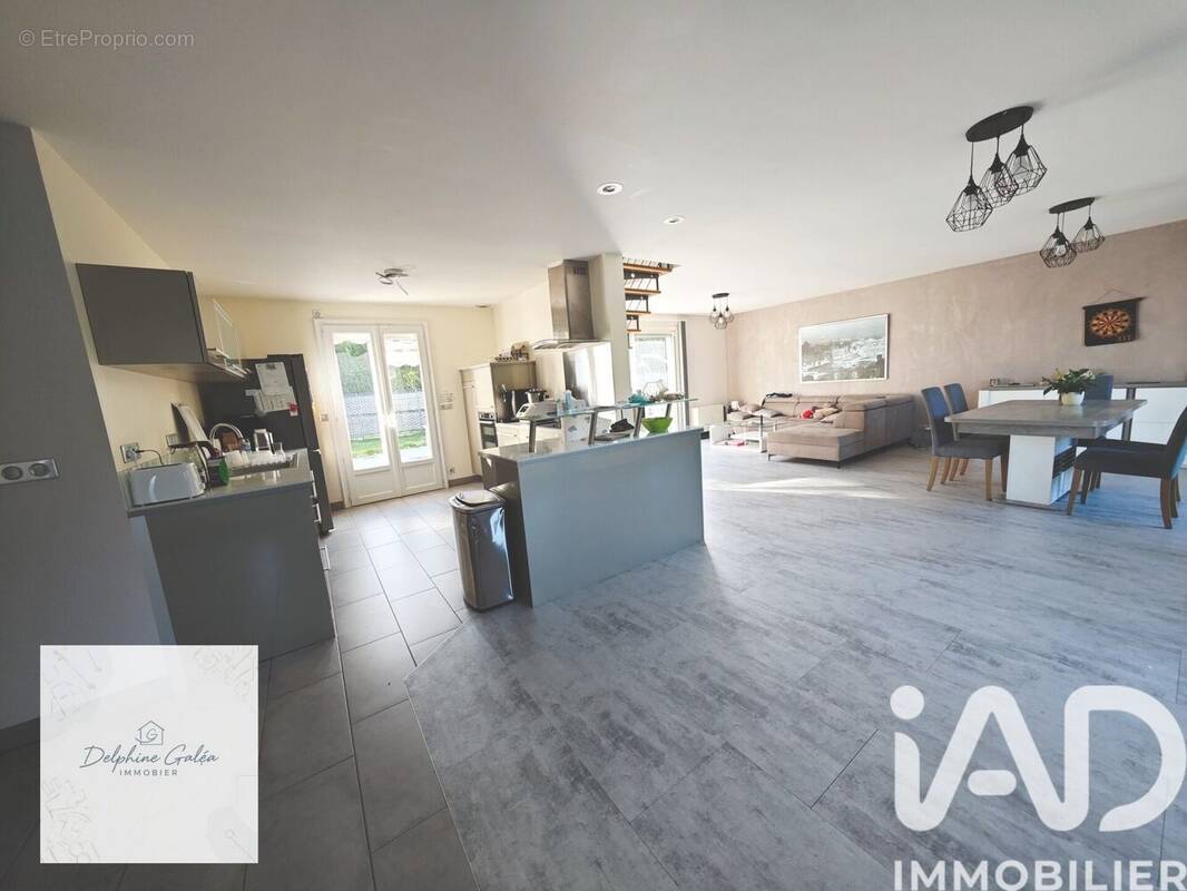 Photo 1 - Maison à SAINT-REMY-SUR-AVRE