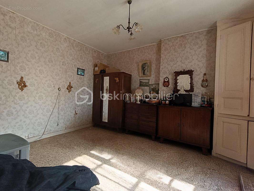 Maison ancienne avec terrain constructible – Investissement locatif - photo 4