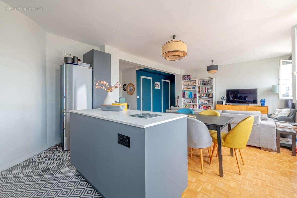 Appartement à PARIS-15E