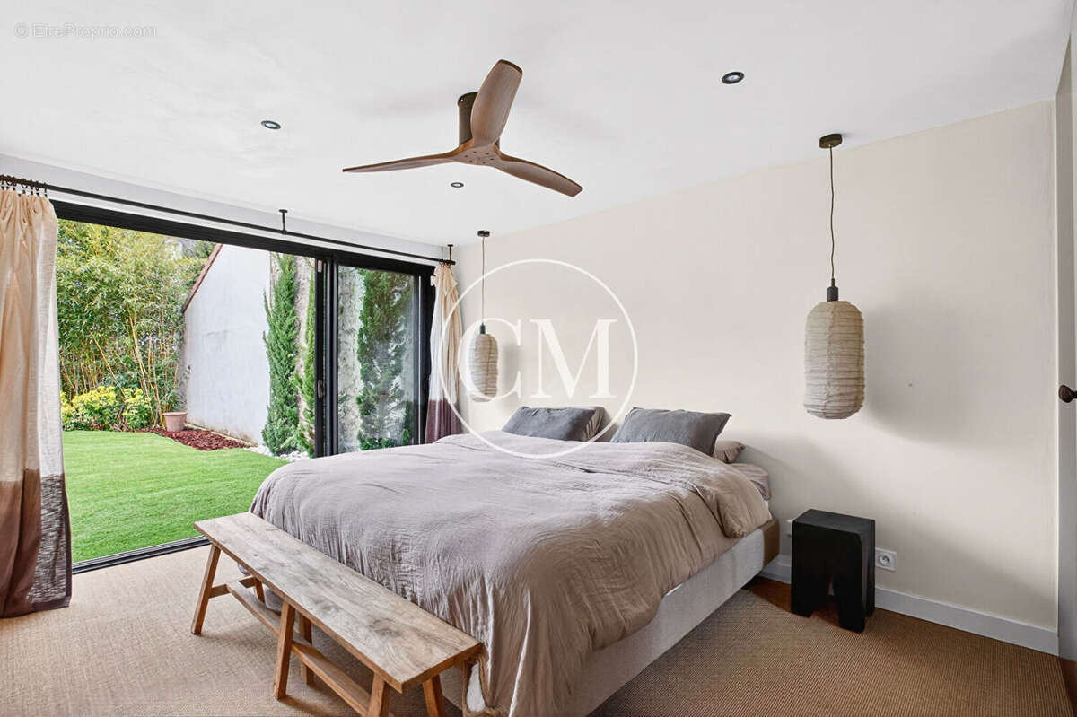 Maison à CRESPIERES