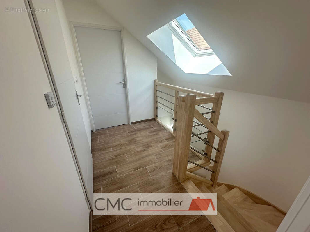 Maison de ville - LUISANT - photo 6