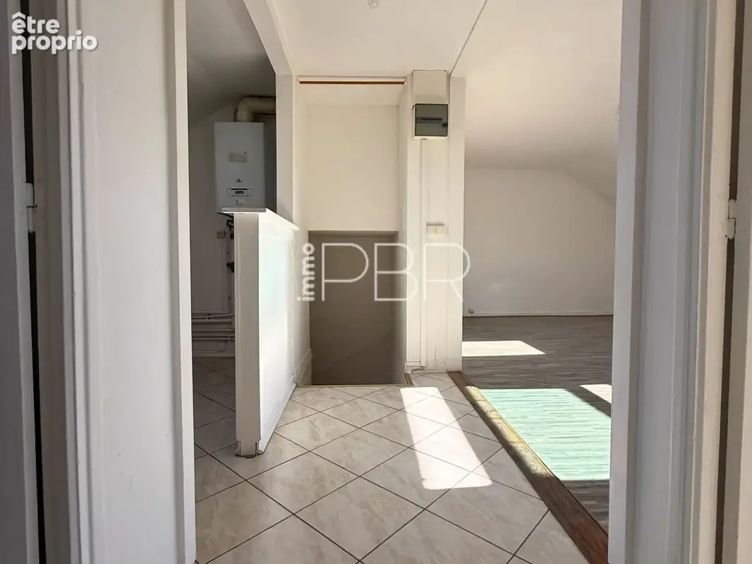Appartement T2bis secteur Jean Jaures REIMS - photo 10