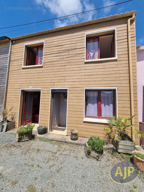 Maison à LA LIMOUZINIERE