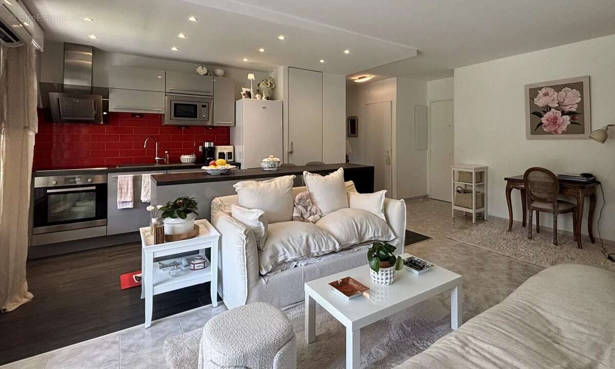 EXCLUSIVITÉ CANNES - 2P avec terrasse et garage - photo 6