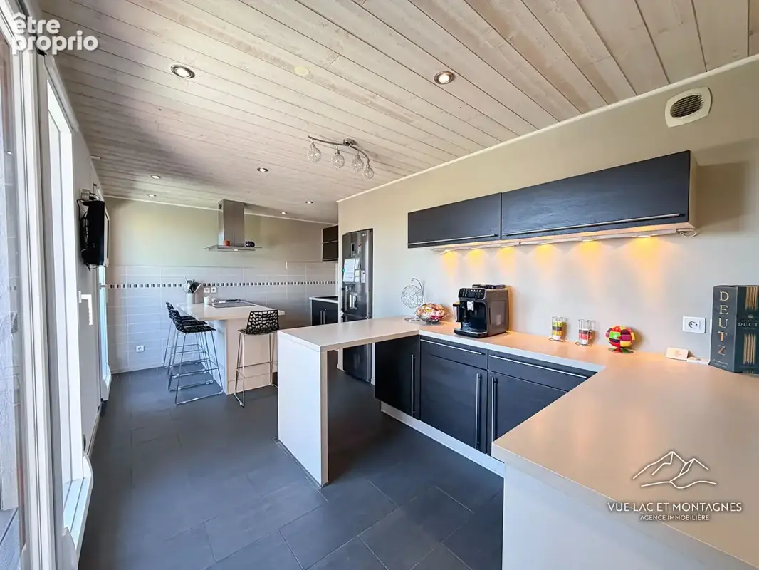 Duplex 94 m² Dernier étage avec ascenseur Centre-ville Douvaine - photo 7