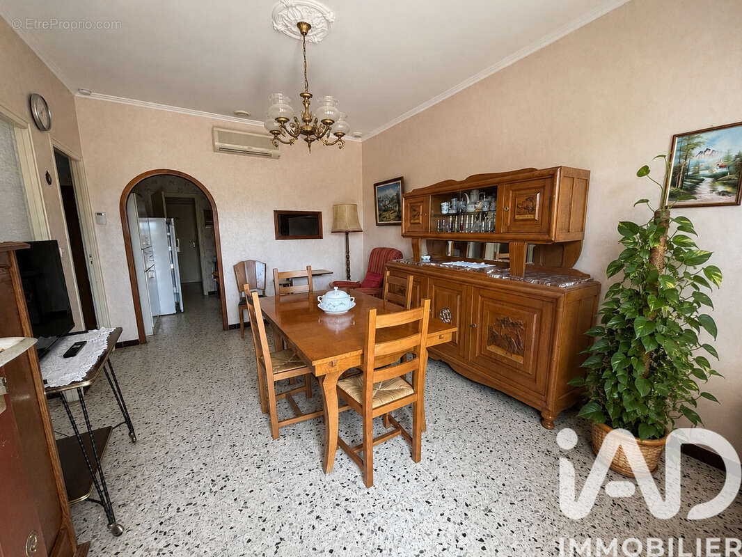 Photo 2 - Maison à ESPONDEILHAN