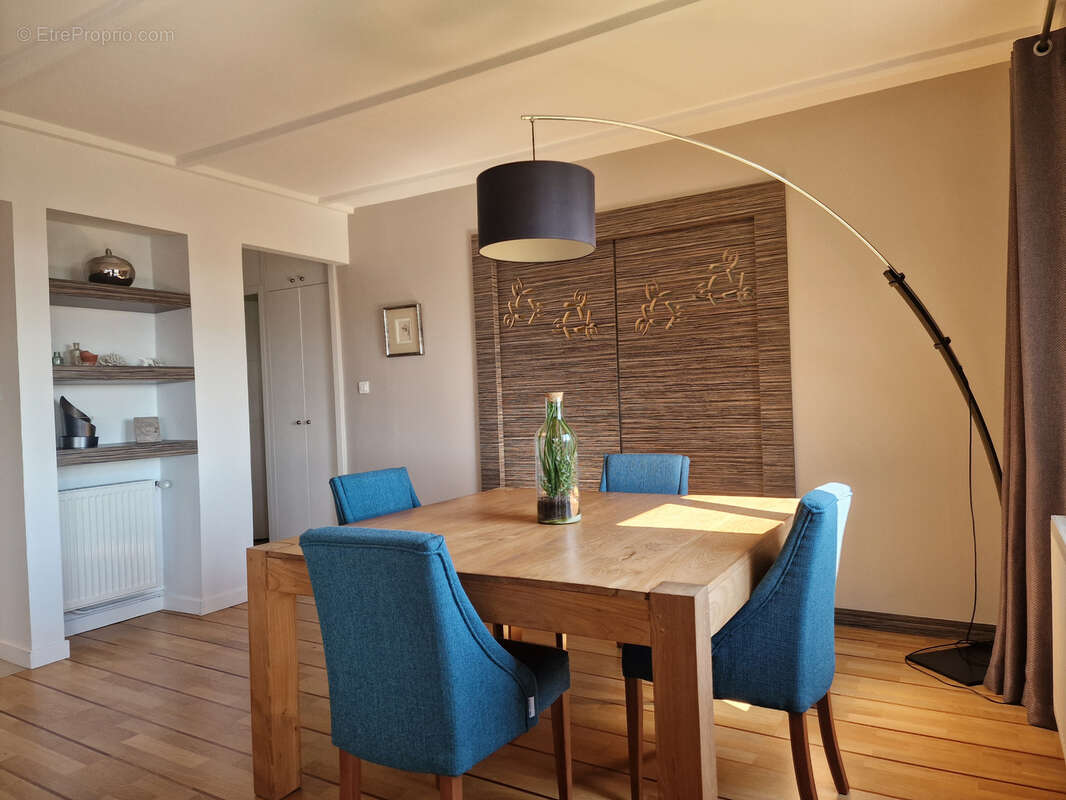 Maison à COUZON-AU-MONT-D&#039;OR