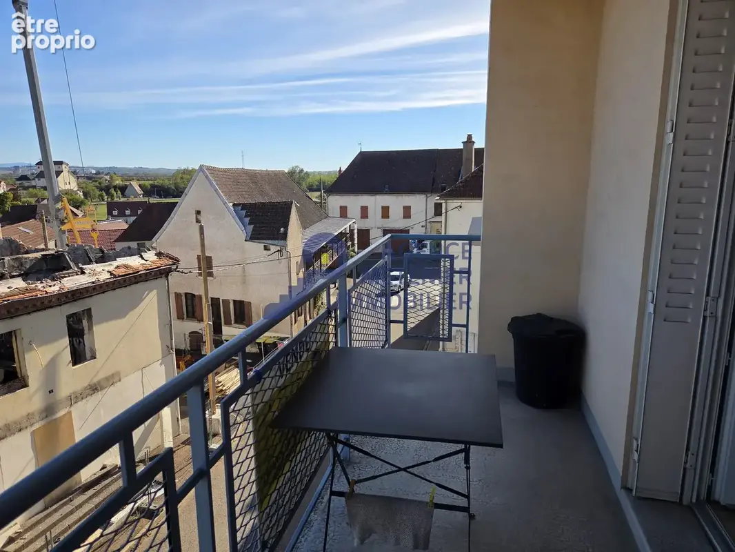 Varennes sur allier - appartement de type F3 proche de toutes commodités - photo 6