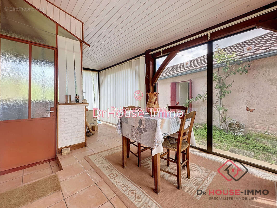 Maison 94 m² à Sourzac  - photo 3