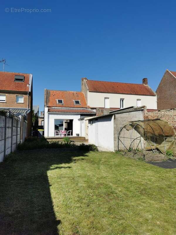 Commerce 54 m² à Raillencourt-Sainte-Olle  - photo 2