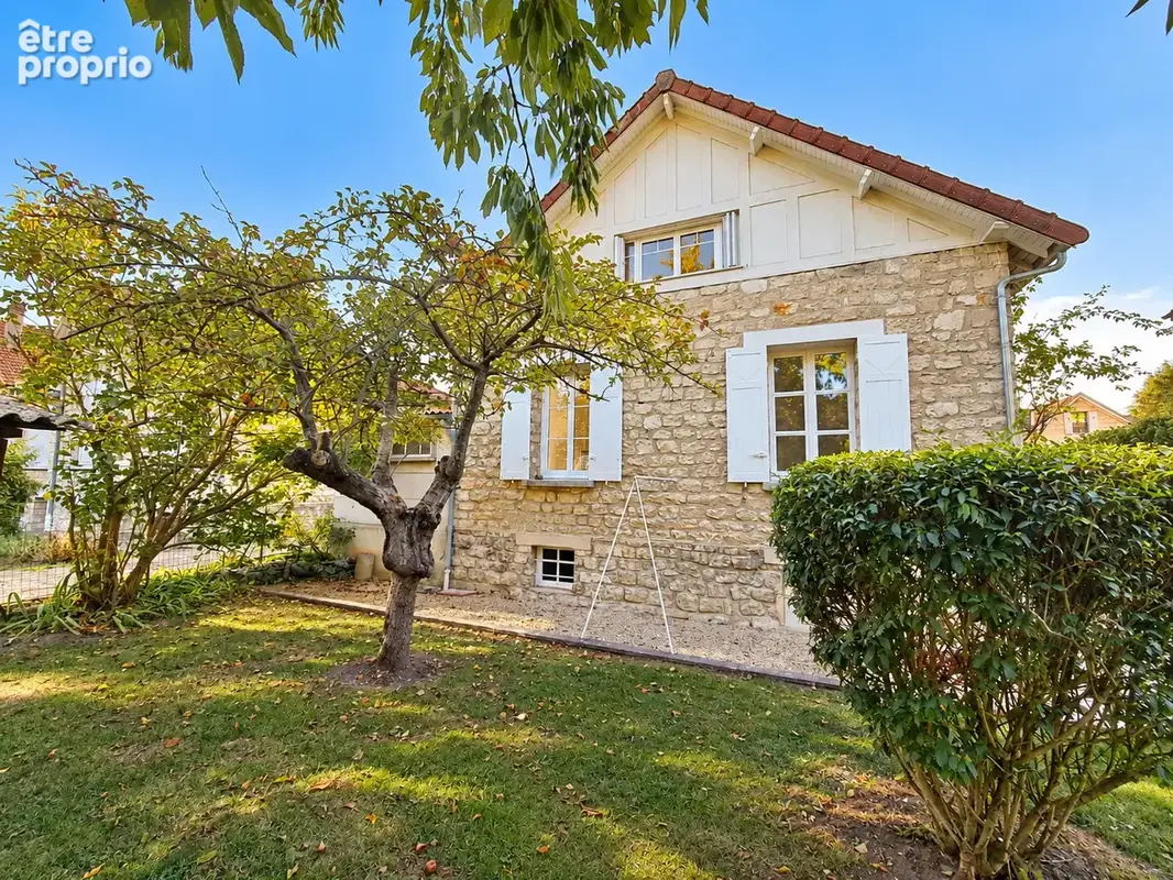 Senlis- Charmante maison indépendante avec jardin et garage - photo 11