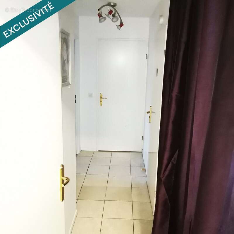 Photo 4 - Appartement à ROISSY-EN-BRIE