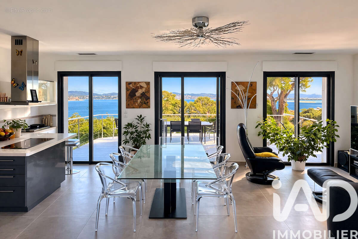 Photo 4 - Maison à HYERES