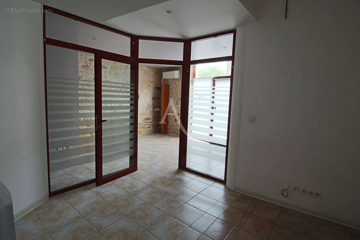 Immeuble avec bon rapport locatif - photo 7