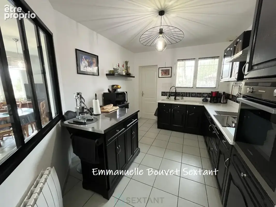 Belle maison de plain-pied, 120 m2, 4chambres, véranda, car-port, garage, chalet sur 2570 m2 - photo 8