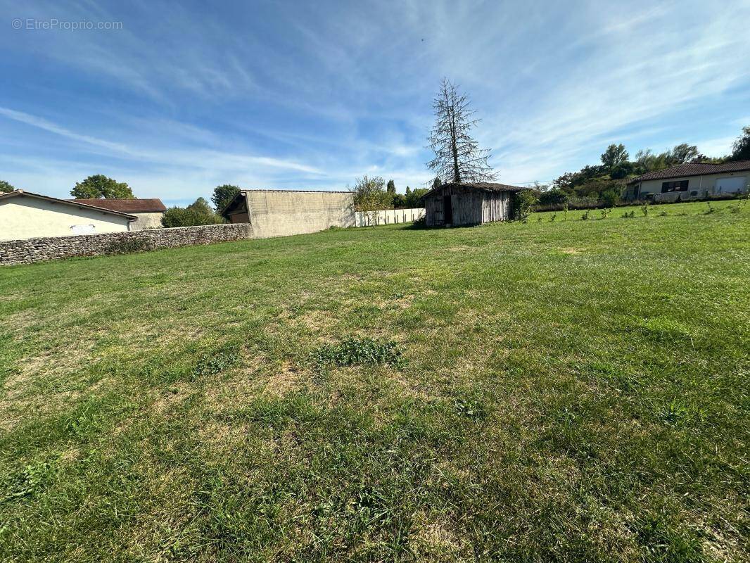 Terrain à VILLANDRAUT