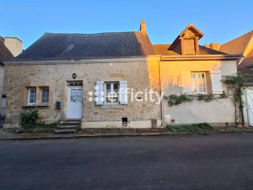 Maison à PARCE-SUR-SARTHE