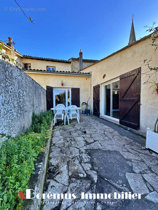 Maison à QUINSAC