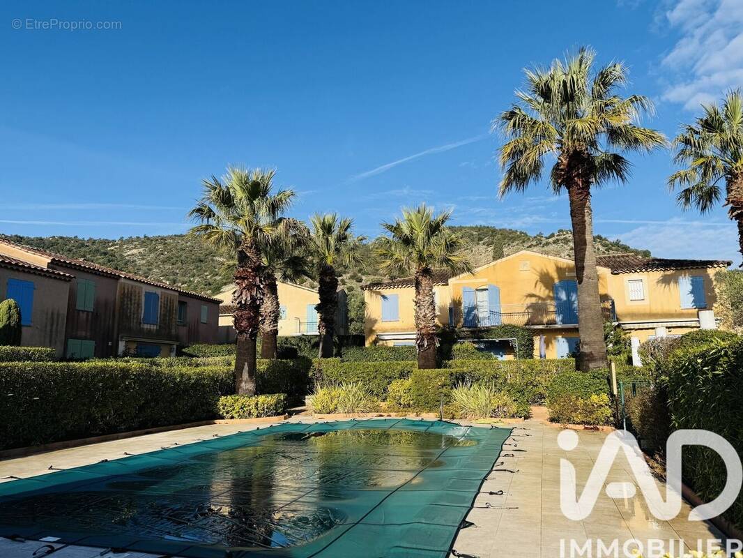 Photo 1 - Maison à PLAN-DE-LA-TOUR