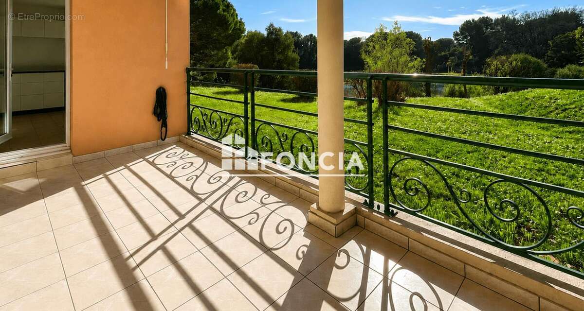 Appartement à FREJUS